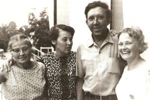 http://www.bulvar.com.ua/images/doc/d46bab8-04.jpg