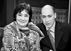 http://www.bulvar.com.ua/images/doc/img2489_samojlova-gordon.jpg